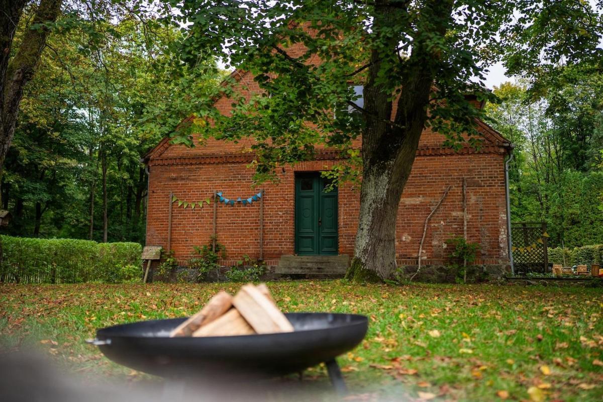 Wald- Und Seeidyll Im Historischen Forsthaus Neuruppin Dış mekan fotoğraf